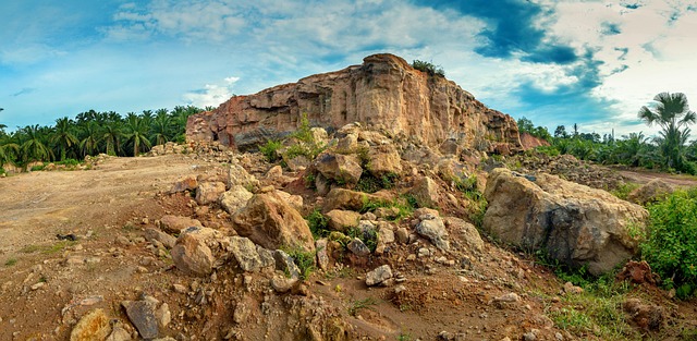 saifulmulia-hill-790302_640